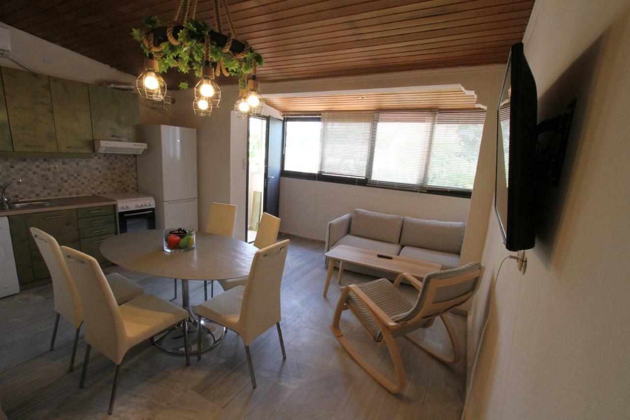 Katerina'S Villa Nea Palatia Ngoại thất bức ảnh