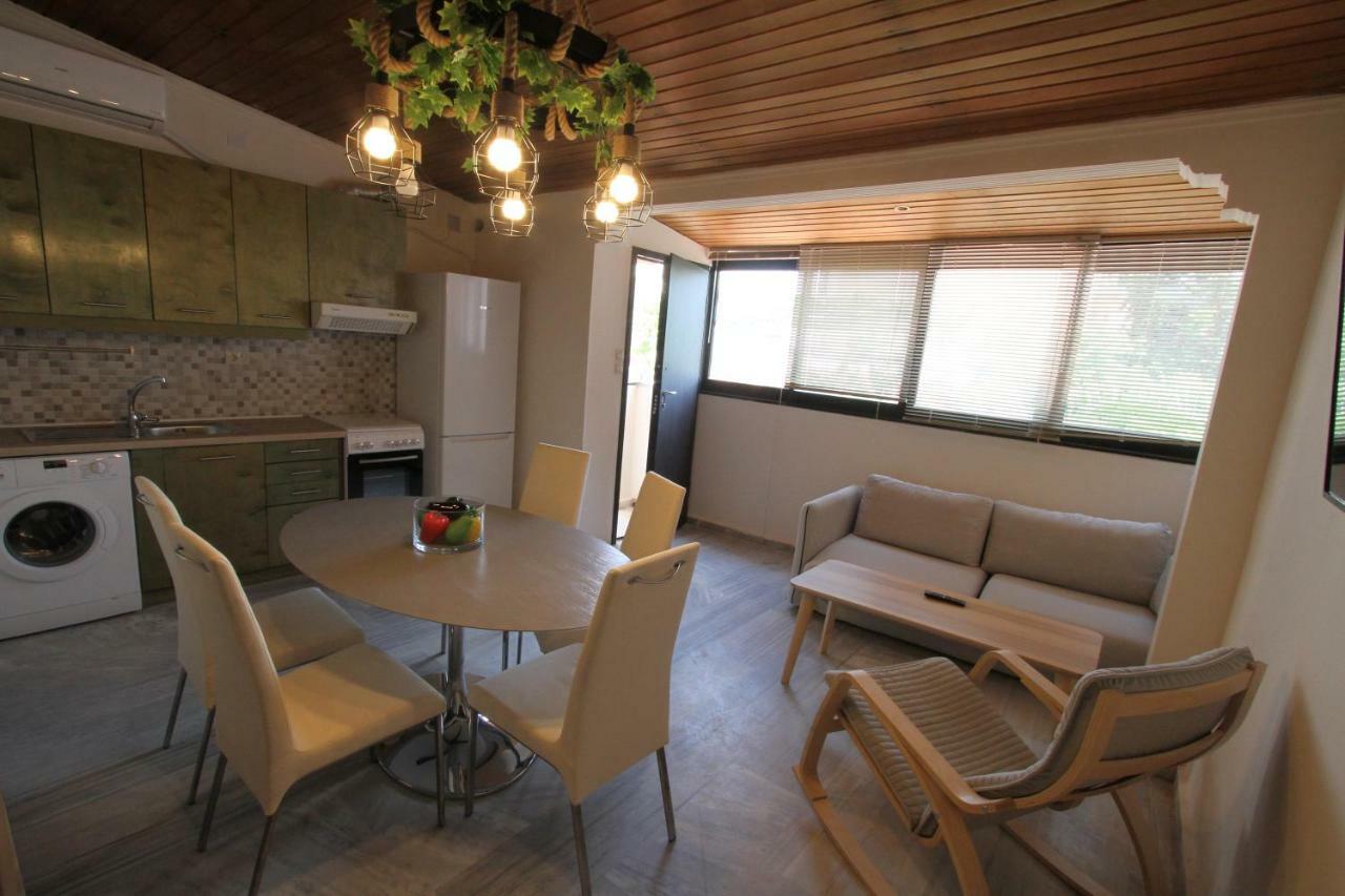 Katerina'S Villa Nea Palatia Ngoại thất bức ảnh